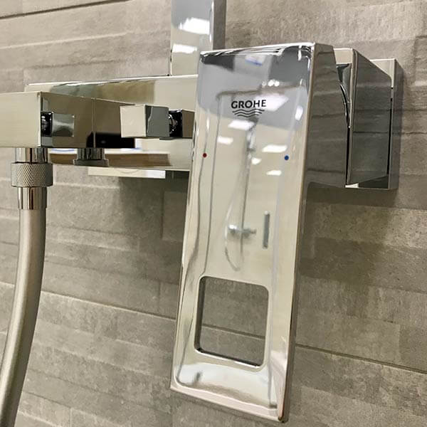 Душевая стойка Euphoria Cube Grohe 23147001 Душевая стойка Euphoria Cube Grohe 23147001