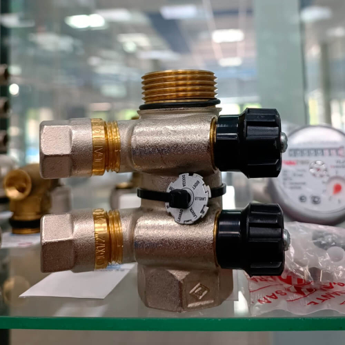 4200 Коллектор регулир н\р 2 выхода 1" *1/2" BG + 4100 Фитинг для м/п 16*1/2" к коллектору BG 4200 Коллектор регулир н\р 2 выхода 1" *1/2" BG + 4100 Фитинг для м/п 16*1/2" к коллектору BG