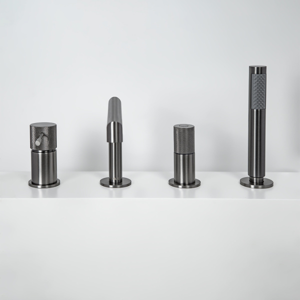 Смеситель на борт ванны AVS Seeme оружейная сталь Смеситель на борт ванны AVS Seeme оружейная сталь