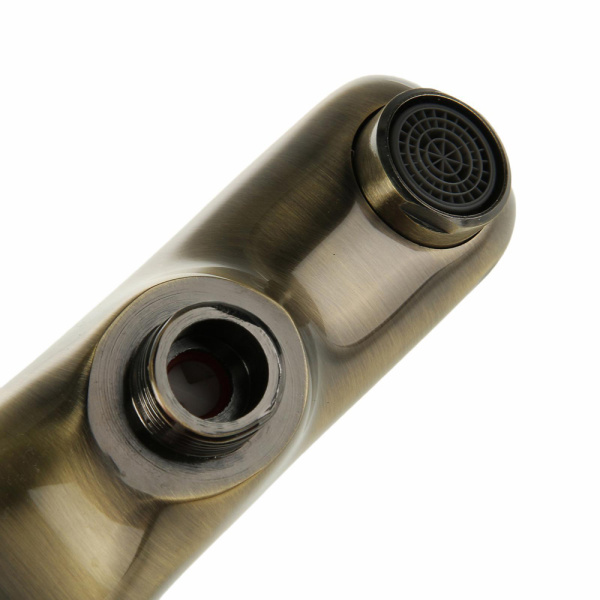 Смеситель для ванны с душем Accoona A6316C античная бронза Смеситель для ванны с душем Accoona A6316C античная бронза