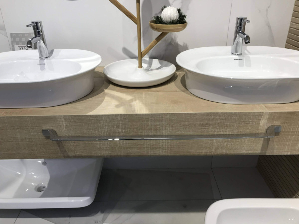 Полотенцедержатель AVS Illusion, 90 см, хром